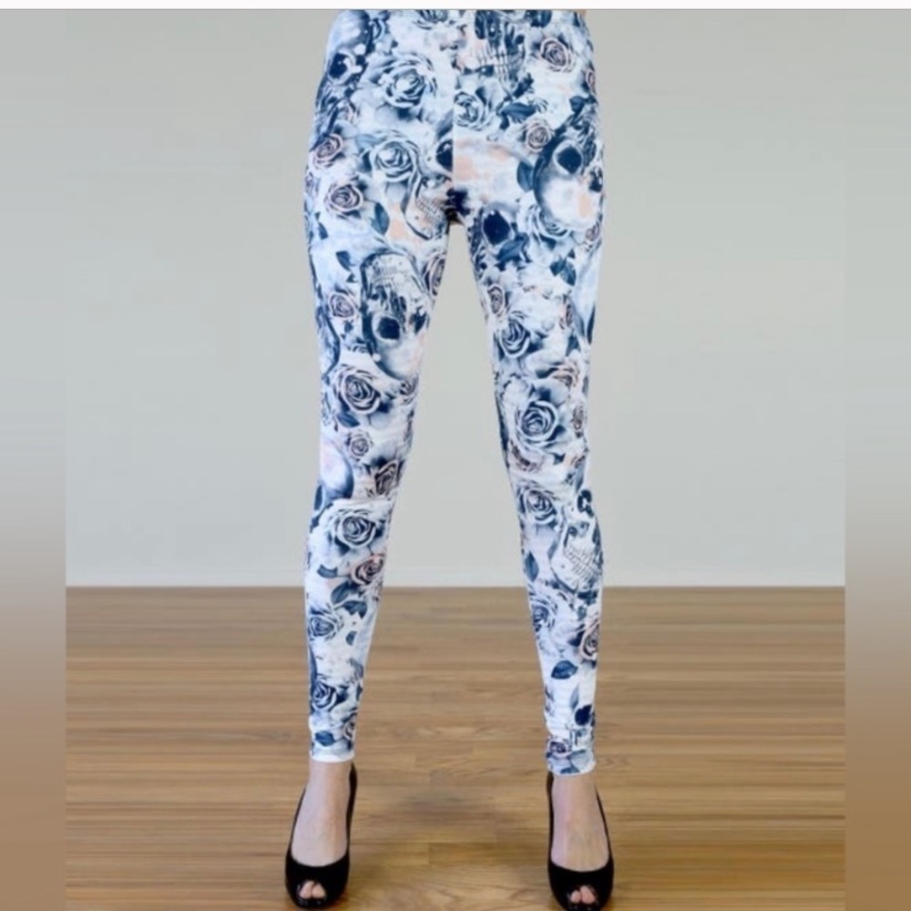 Tough luv Skull leggings size large